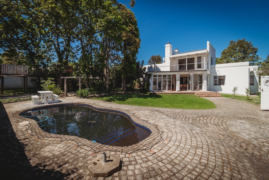 4 Bedroom Property for Sale in Heatherlands Western Cape